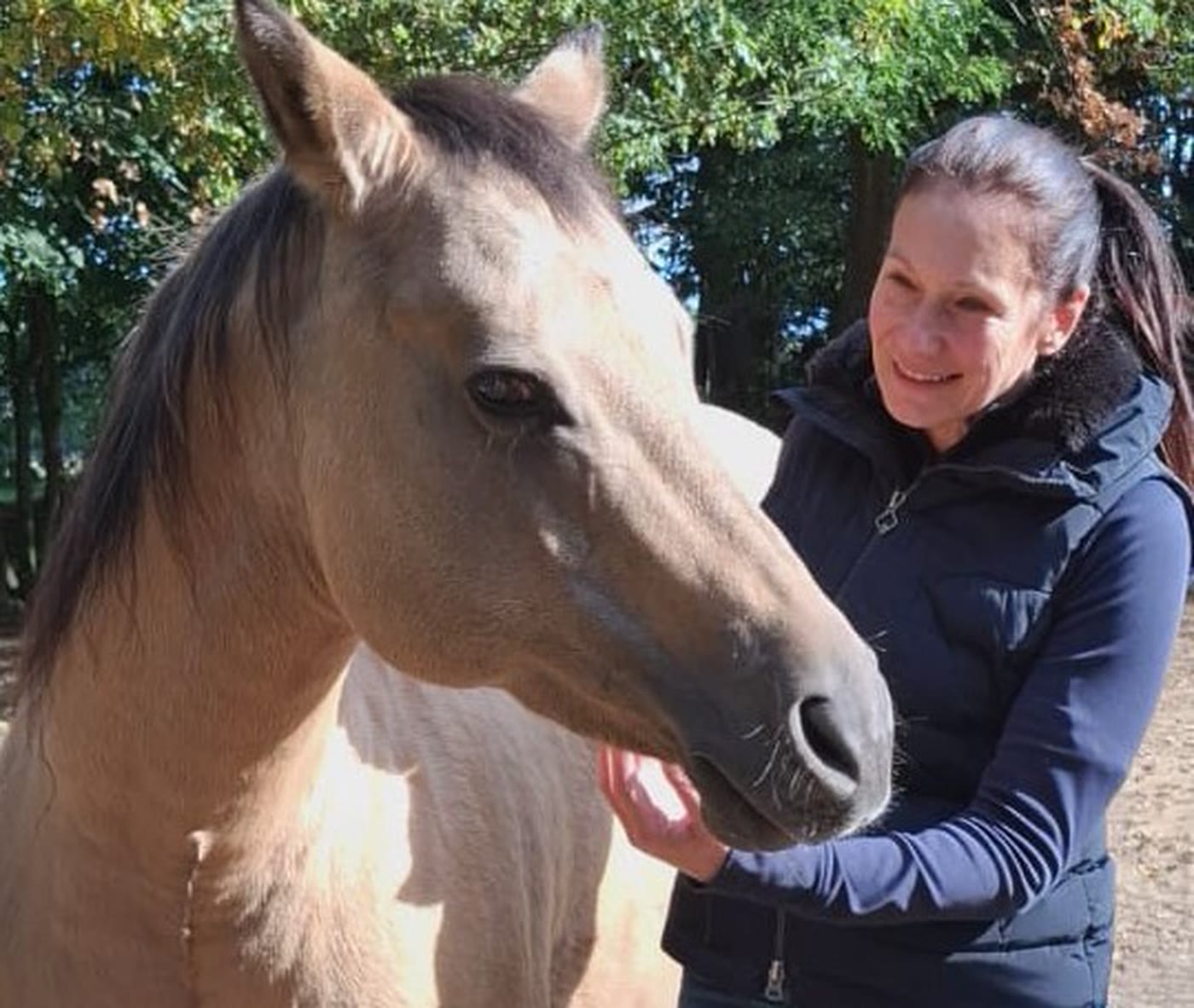 Nele Van Steertegem met haar paard Beau